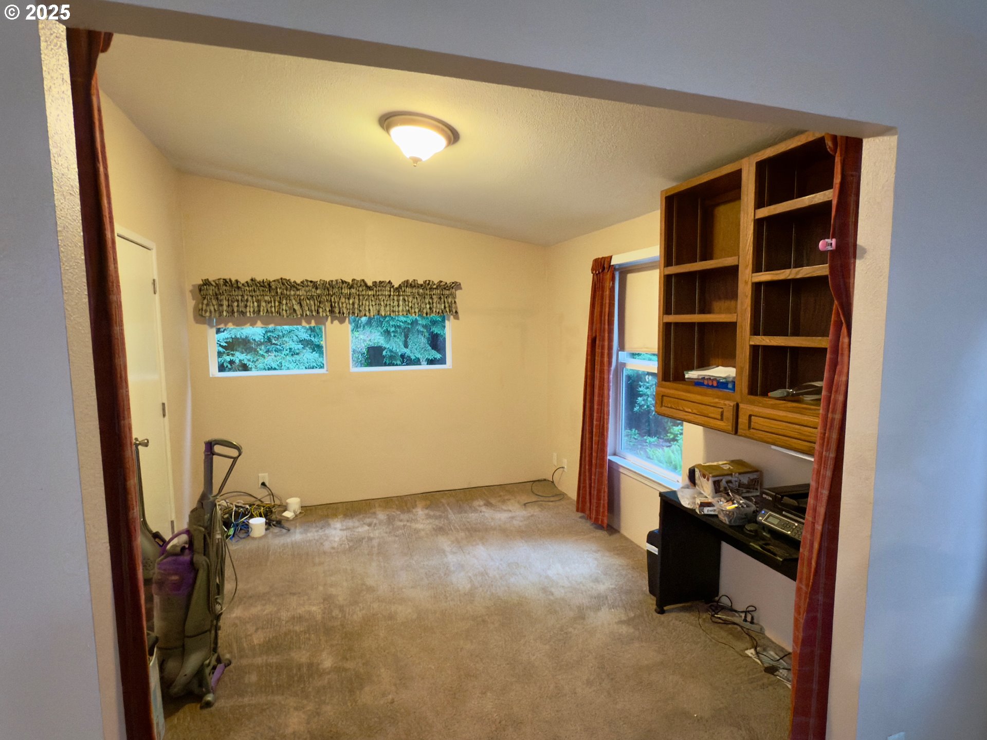 21191 East Country Club Road Brightwood, OR 97011 - Photo 33 of 44 Bedroom