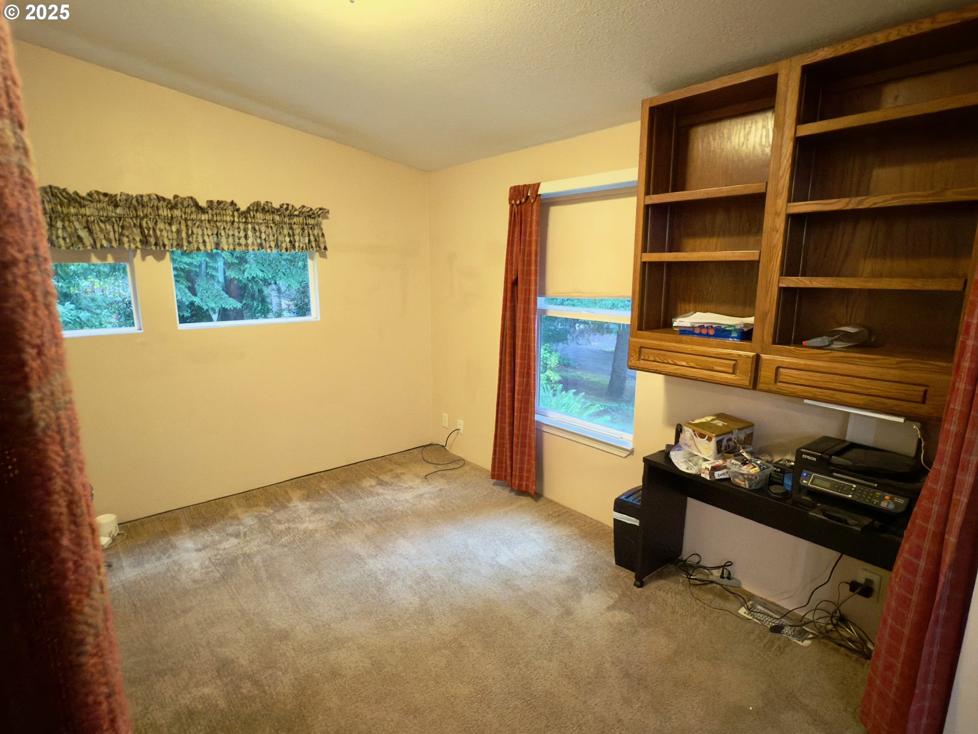 21191 East Country Club Road Brightwood, OR 97011 - Photo 34 of 44 Bedroom