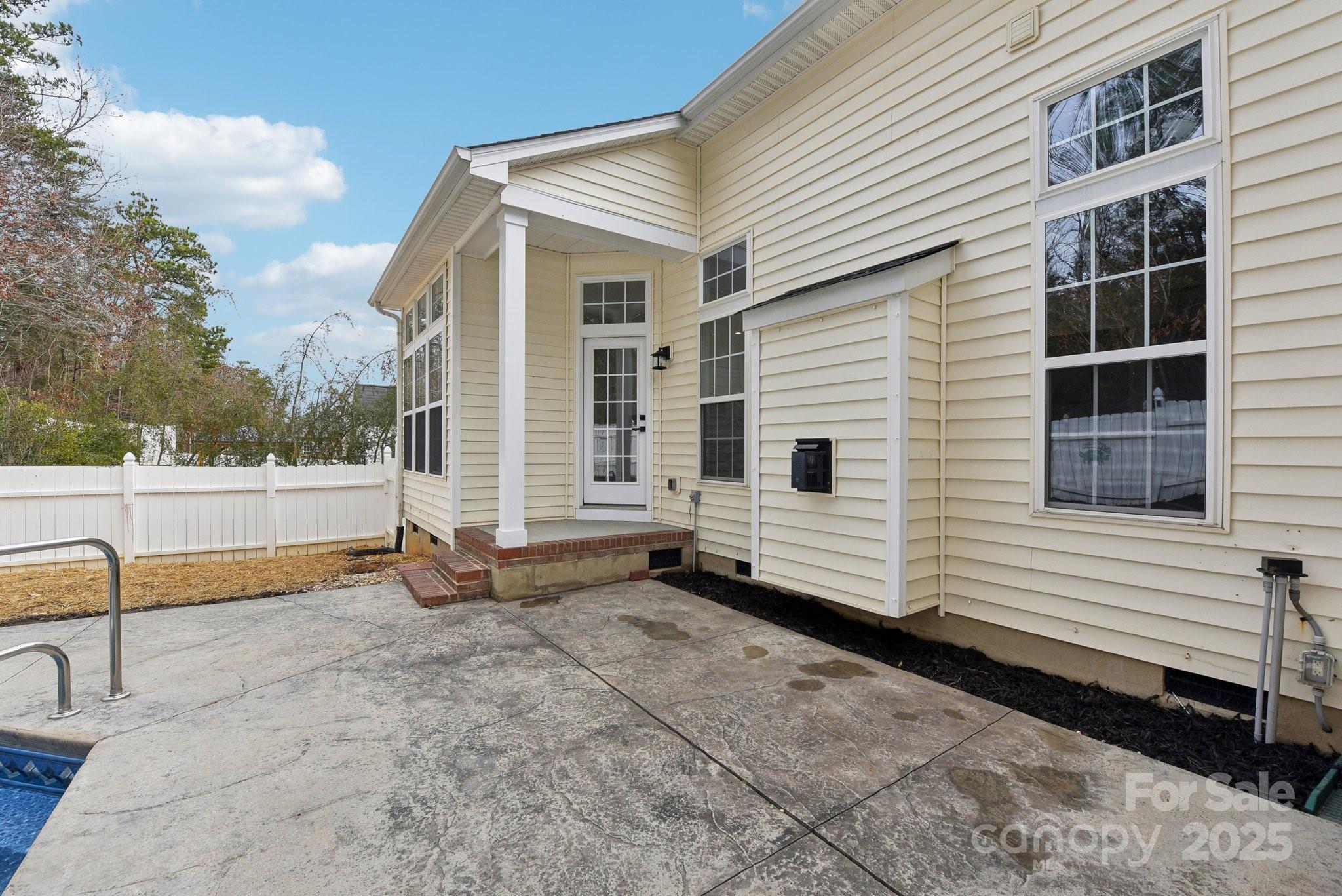 529 Veloce Trail Fort Mill, SC 29715 - Photo 37 of 40 a view of a house with a wooden deck