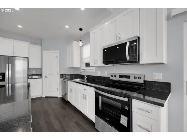 $599,000 | 2132 Willona Drive, Eugene, OR 97408