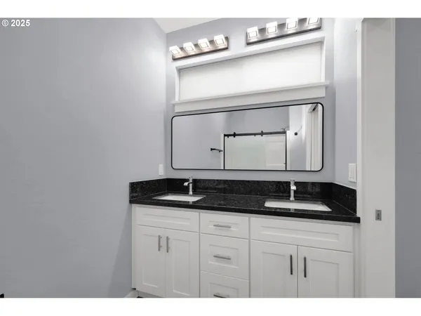 $599,000 | 2132 Willona Drive, Eugene, OR 97408