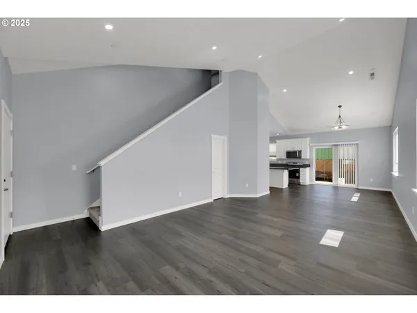 $599,000 | 2132 Willona Drive, Eugene, OR 97408