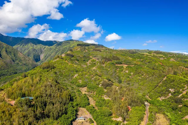 $17,500,000 | 0 Kahekili Highway, Wailuku, HI 96793