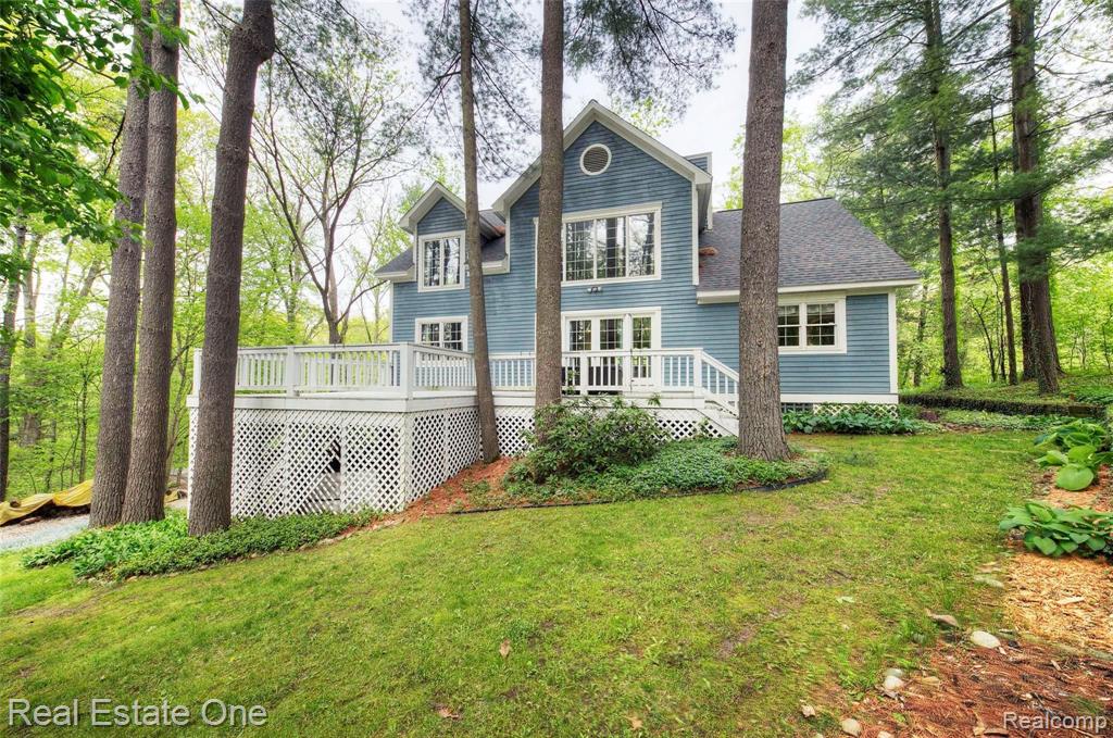 9344 Spicer Road Whitmore Lake, MI 48189 - Photo 5 of 85 Gallery Image 5