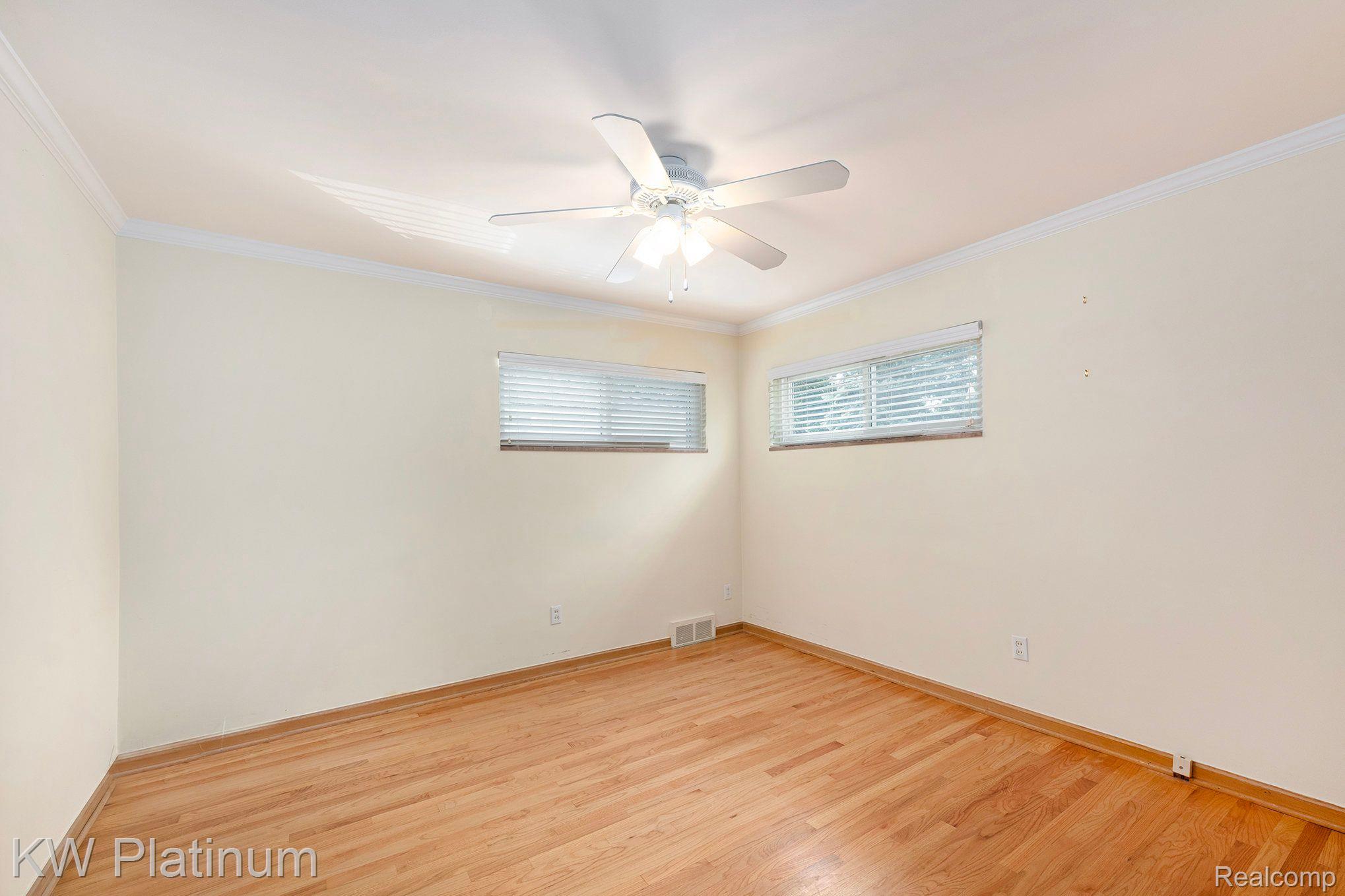 1863 Prestwick Road Grosse Pointe, MI 48236 - Photo 9 of 29 Gallery Image 9