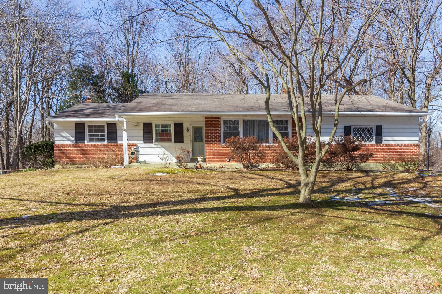 228 Foxcroft Road Broomall, PA 19008 - Photo 1 of 38 Gallery Image 1