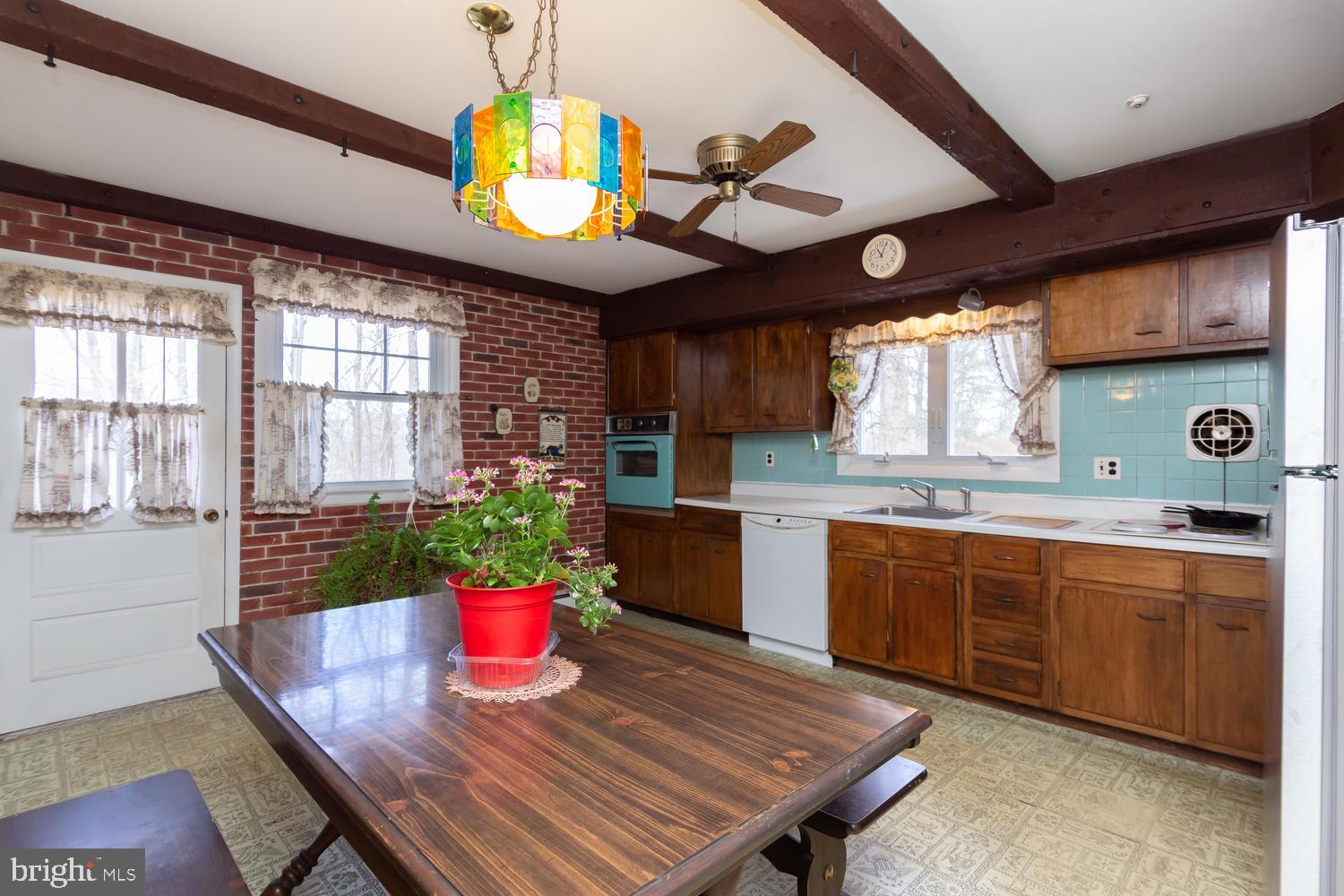 228 Foxcroft Road Broomall, PA 19008 - Photo 12 of 38 Gallery Image 12