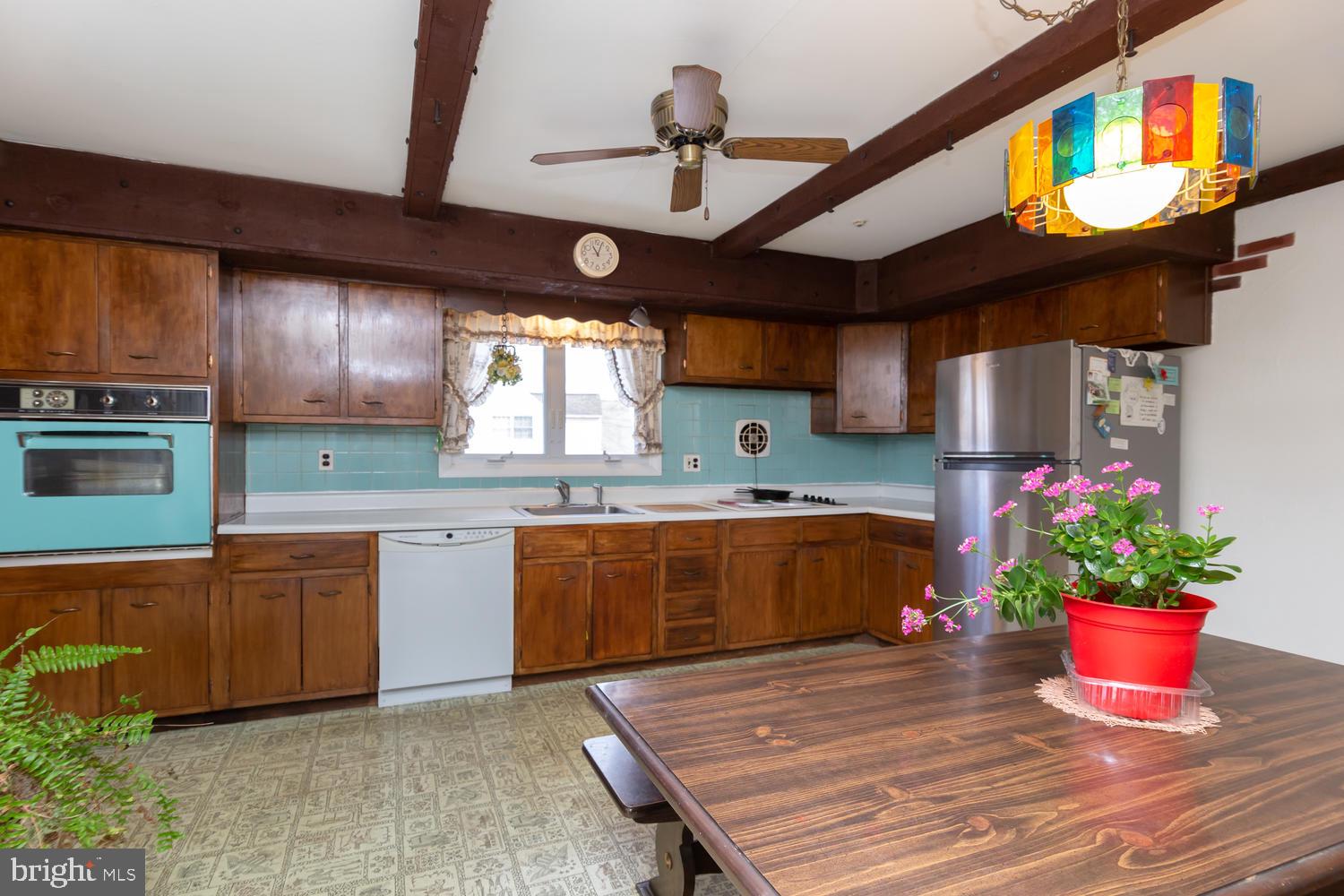 228 Foxcroft Road Broomall, PA 19008 - Photo 13 of 38 Gallery Image 13