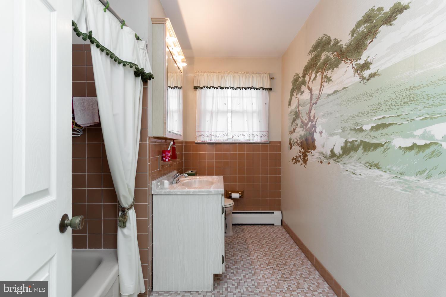 228 Foxcroft Road Broomall, PA 19008 - Photo 16 of 38 Gallery Image 16
