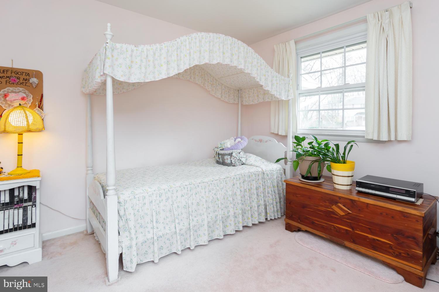 228 Foxcroft Road Broomall, PA 19008 - Photo 18 of 38 Gallery Image 18