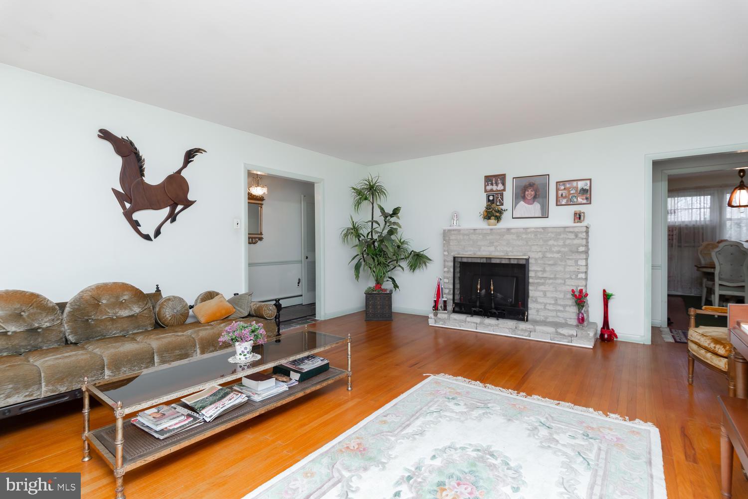 228 Foxcroft Road Broomall, PA 19008 - Photo 4 of 38 Gallery Image 4