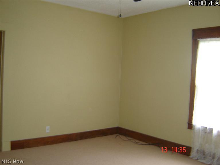 75 Perry Street Struthers, OH 44471 - Photo 5 of 9