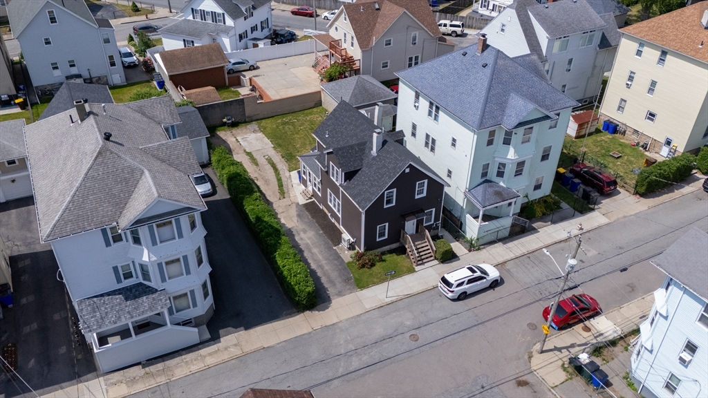 45 Lafayette Street Fall River, MA 02723 - Photo 2 of 18