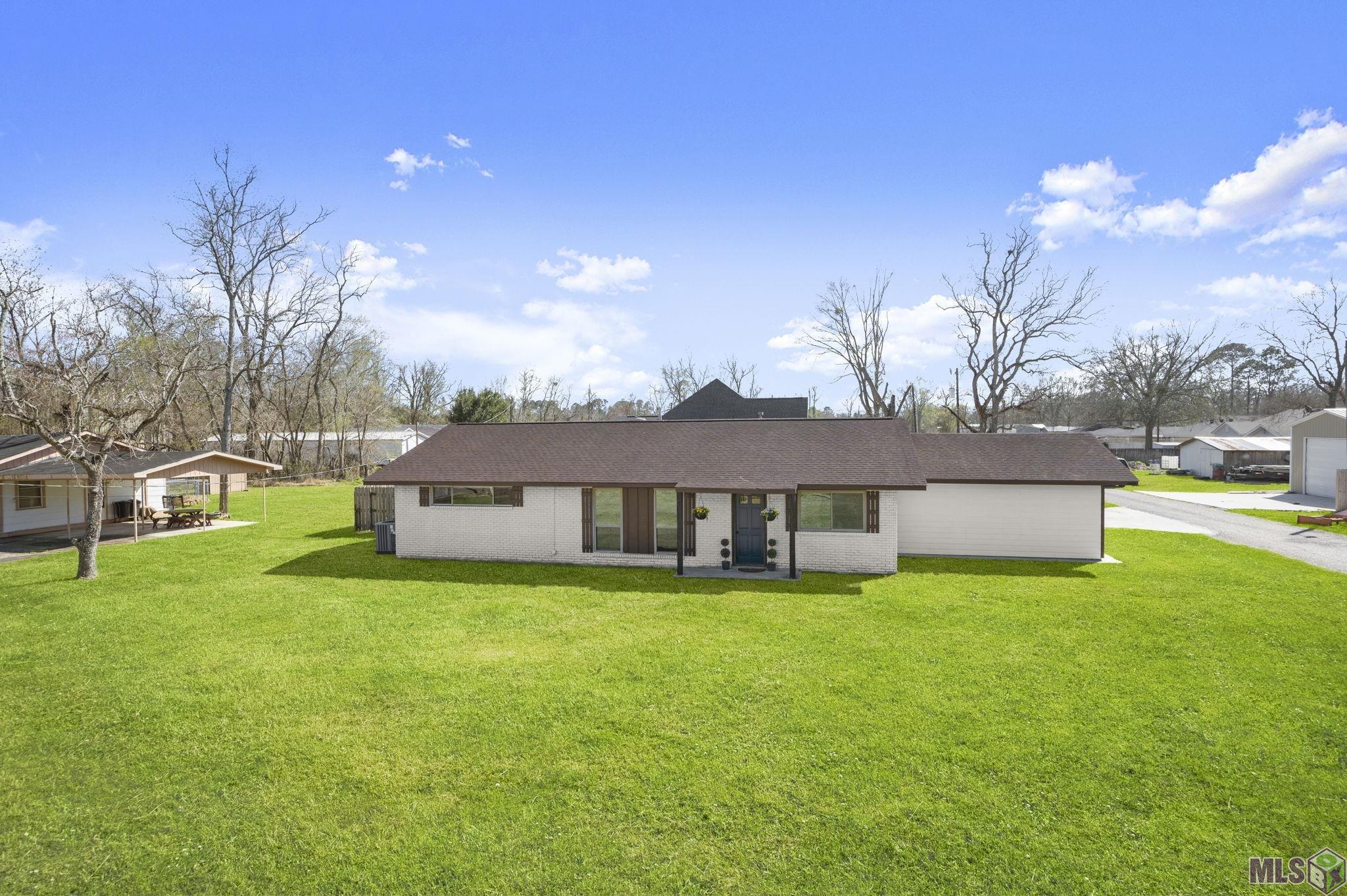 12258 Pete Sanchez Road Gonzales, LA 70737 - Photo 2 of 14