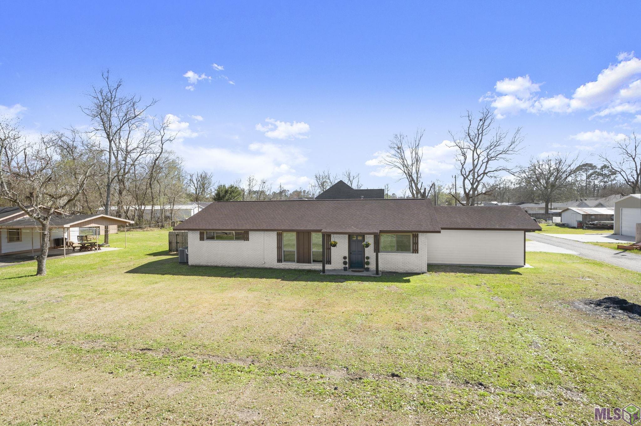 12258 Pete Sanchez Road Gonzales, LA 70737 - Photo 2 of 14 Gallery Image 2