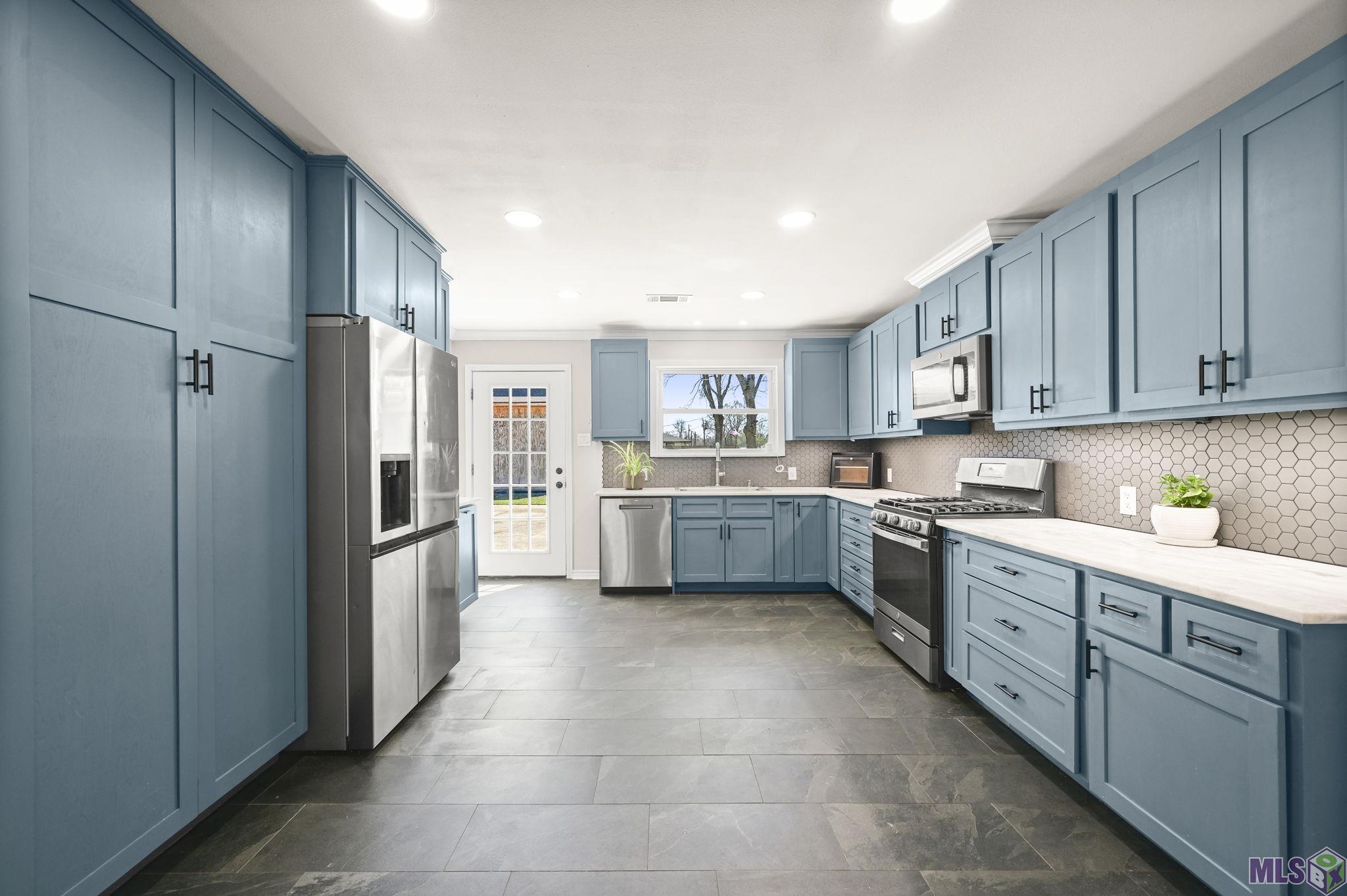 12258 Pete Sanchez Road Gonzales, LA 70737 - Photo 4 of 14 Gallery Image 4