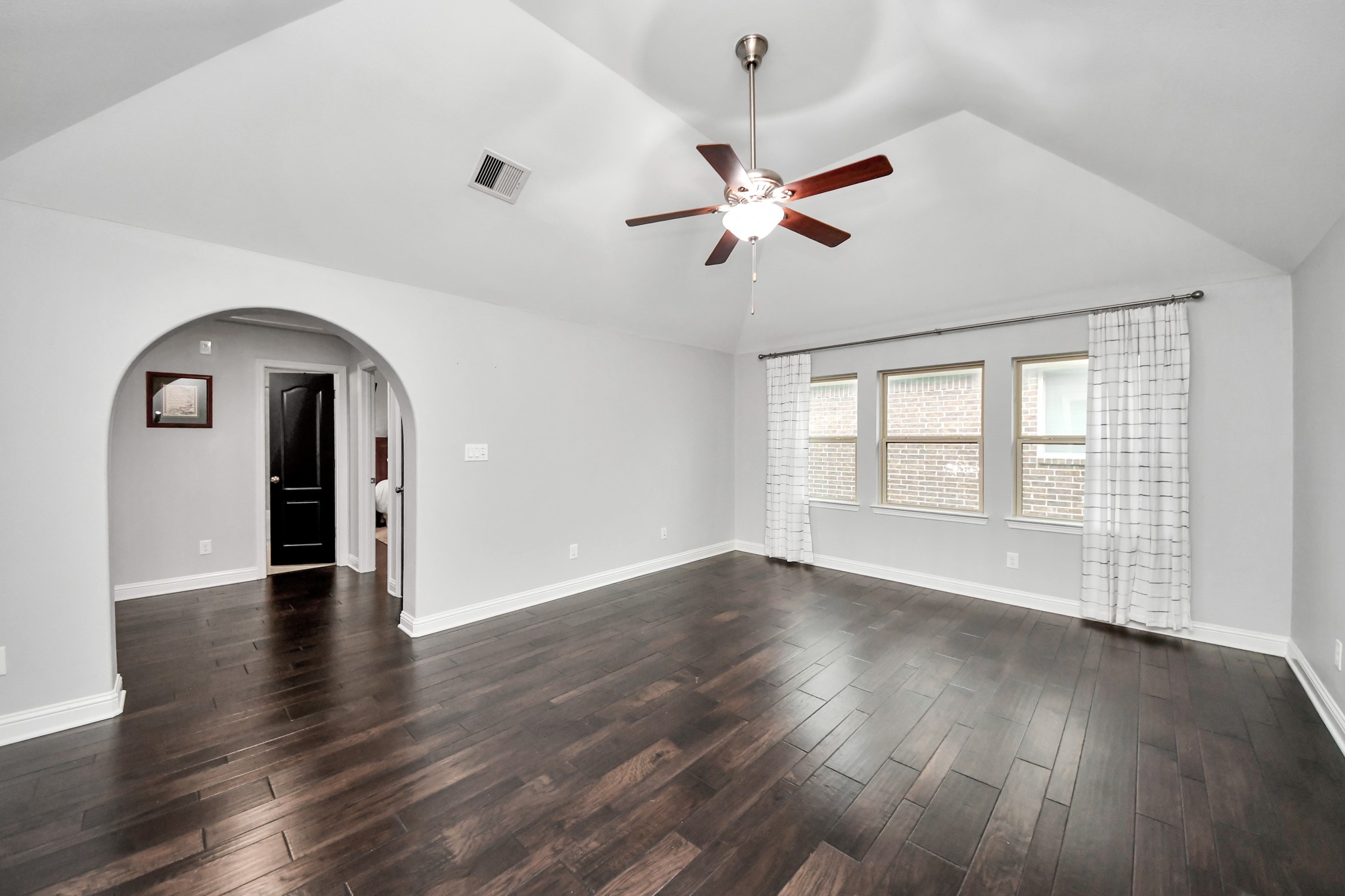2811 Hadley Springs Lane Spring, TX 77386 - Photo 37 of 50 a view of empty room with wooden floor and fan