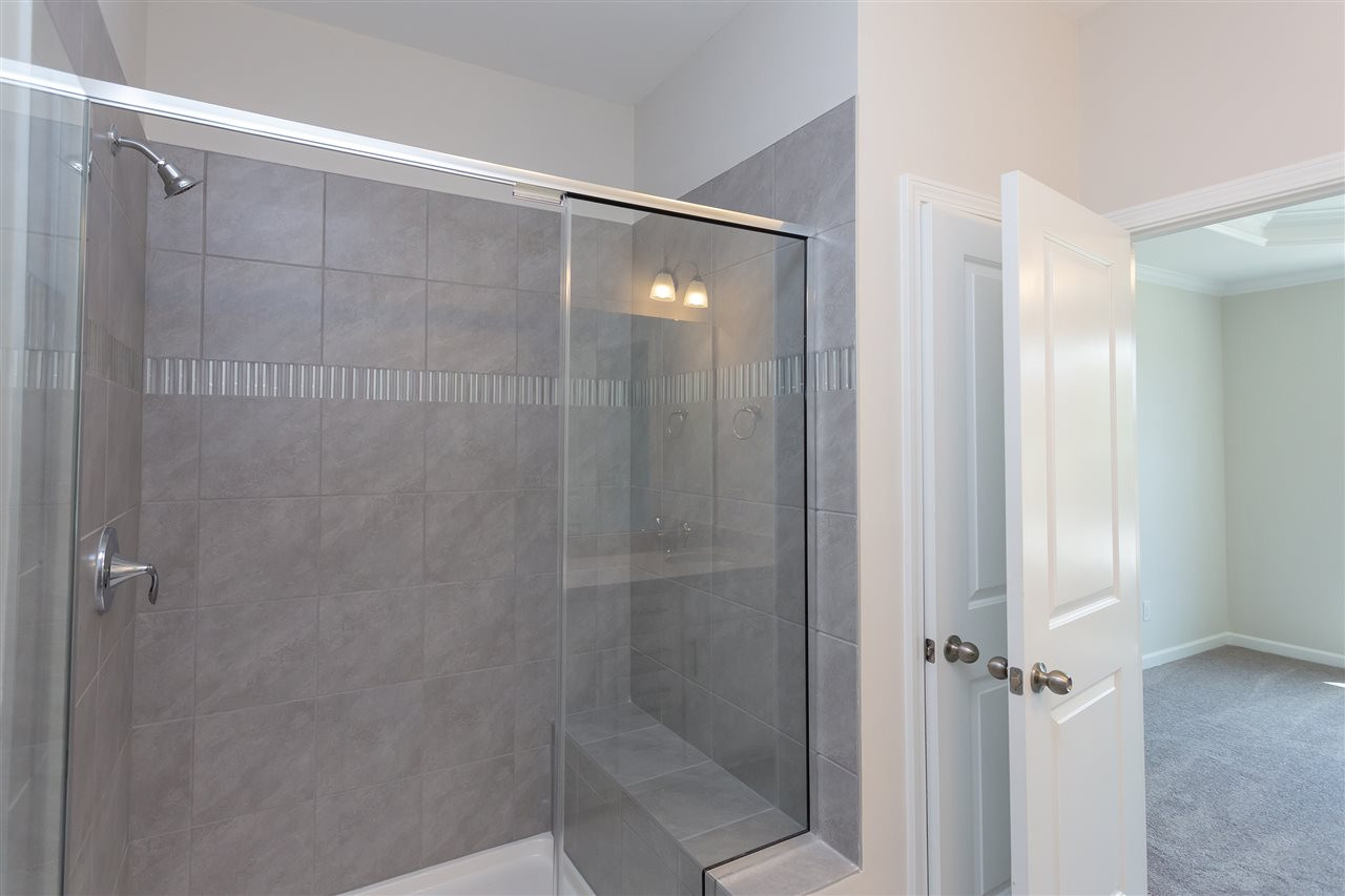 6503 Academic Avenue, Unit 1069 Raleigh, NC 27616 - Photo 10 of 28 Deluxe Master Shower