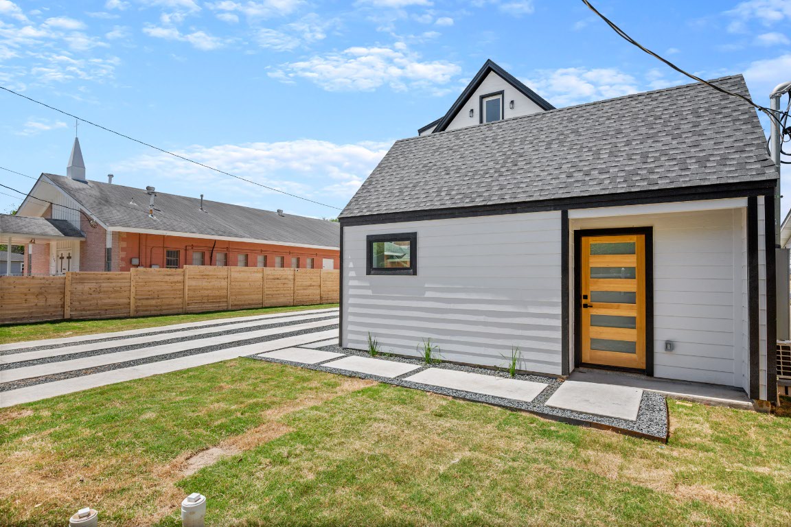 1606 Harvey Street, Unit 1 Austin, TX 78702 - Photo 28 of 33 a house view with a backyard space
