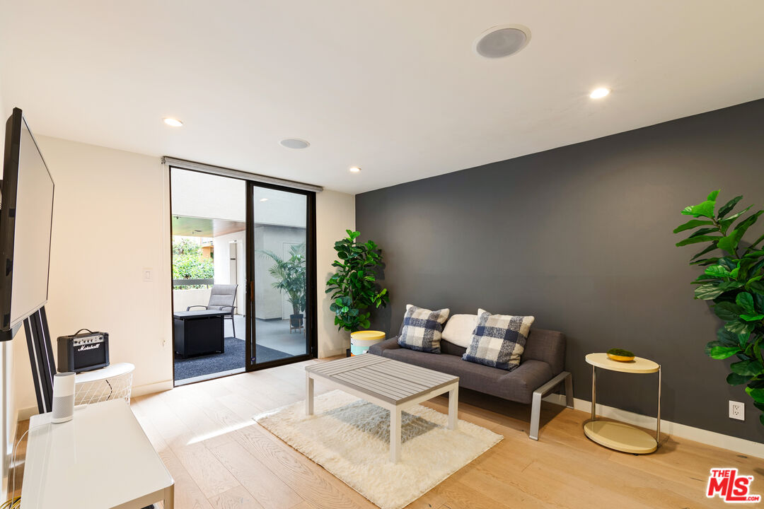 6209 Pacific Avenue, Unit 201 Playa del Rey, CA 90293 - Photo 34 of 48