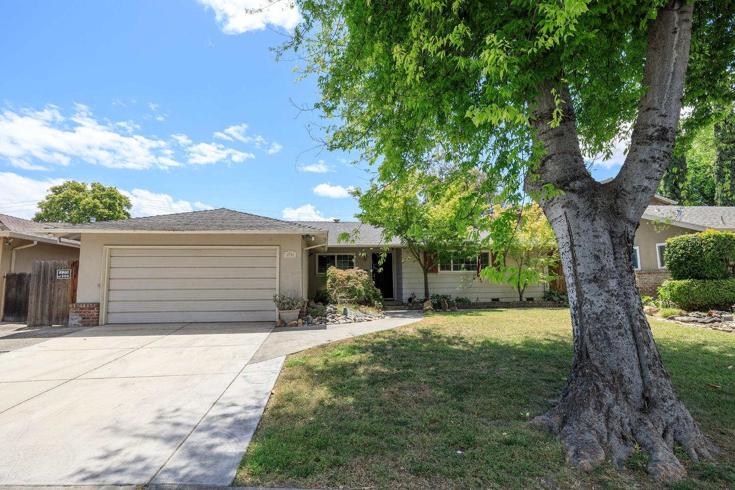 2754 West Swain Road Stockton, CA 95207 - Photo 3 of 56