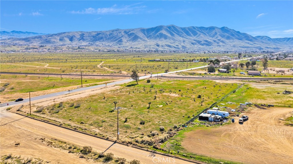 10420 Kiowa Road Apple Valley, CA 92308 - Photo 3 of 13 a view of an ocean and beach
