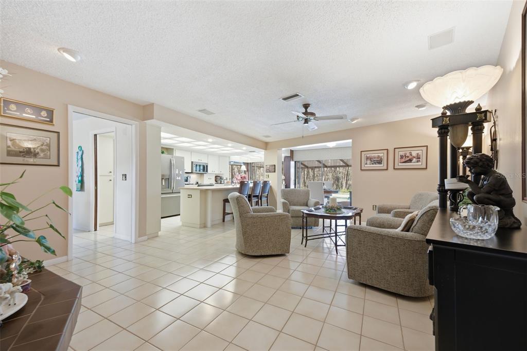 820 Newberger Road Lutz, FL 33549 - Photo 12 of 40