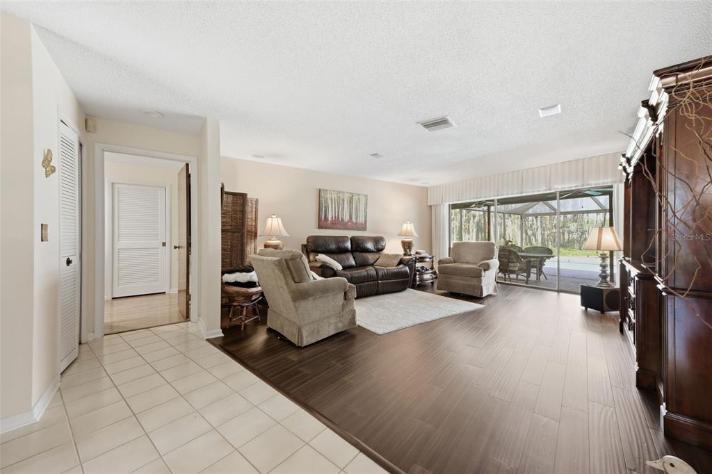 820 Newberger Road Lutz, FL 33549 - Photo 13 of 40