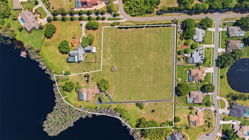 820 Newberger Road Lutz, FL 33549 - Photo 4 of 40