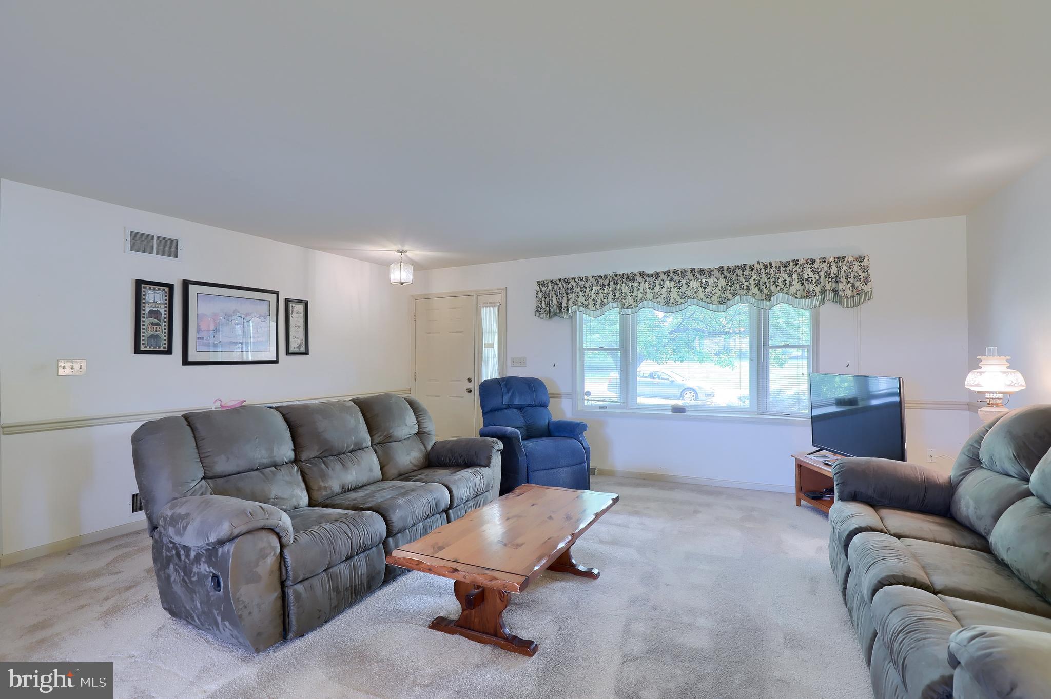71 South Reamstown Road Stevens, PA 17578 - Photo 10 of 49 Gallery Image 10