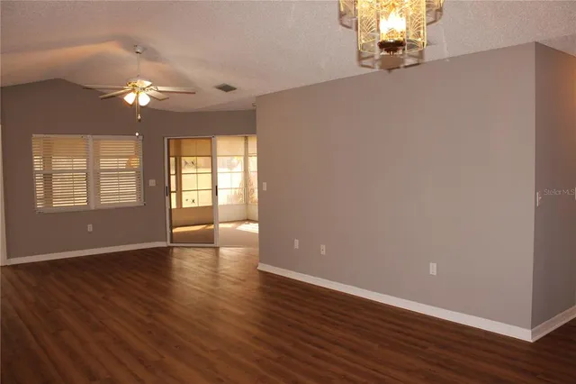 $2,550 | 1507 Lantana Court, Palmetto, FL 34221