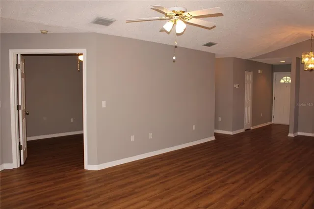 $2,550 | 1507 Lantana Court, Palmetto, FL 34221