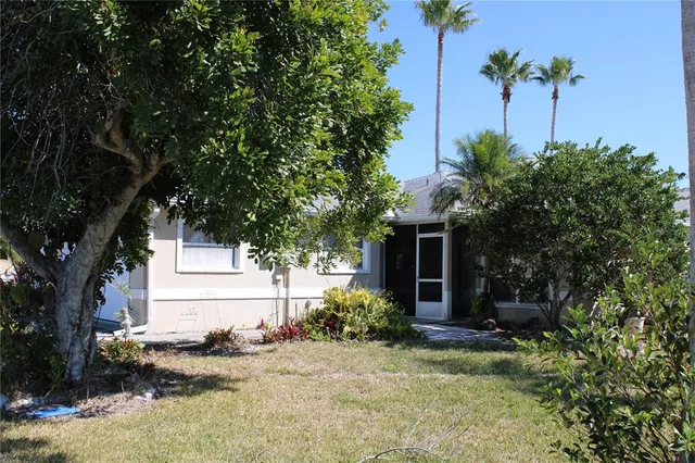 $2,550 | 1507 Lantana Court, Palmetto, FL 34221