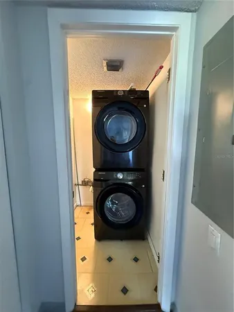 $1,550 | 621 99th Avenue North, Unit 102, St. Petersburg, FL 33702