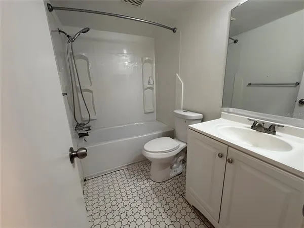 $1,550 | 621 99th Avenue North, Unit 102, St. Petersburg, FL 33702