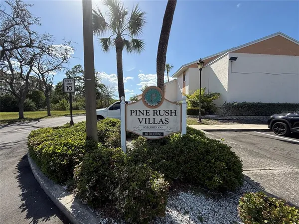 $1,550 | 621 99th Avenue North, Unit 102, St. Petersburg, FL 33702