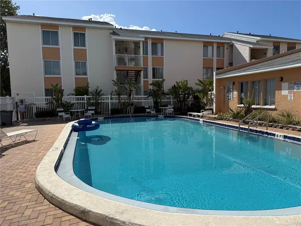 $1,550 | 621 99th Avenue North, Unit 102, St. Petersburg, FL 33702