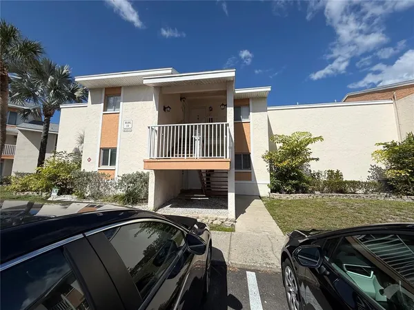 $1,550 | 621 99th Avenue North, Unit 102, St. Petersburg, FL 33702