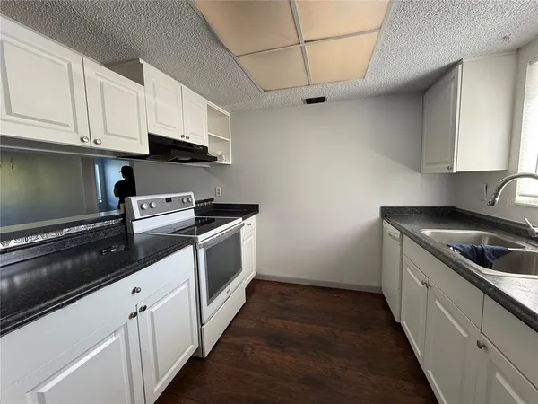 $1,550 | 621 99th Avenue North, Unit 102, St. Petersburg, FL 33702
