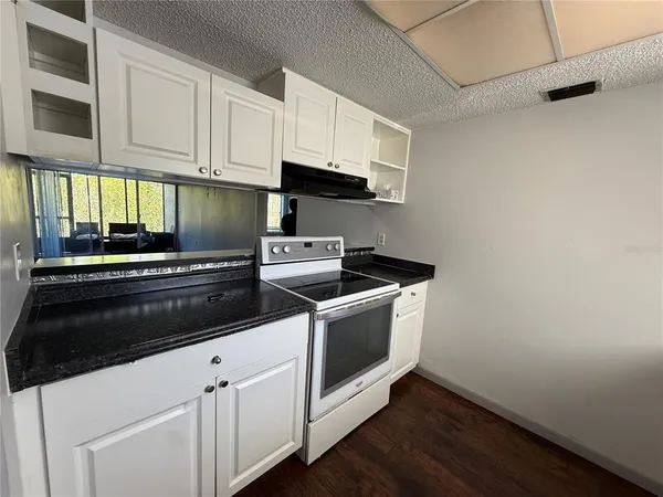 $1,550 | 621 99th Avenue North, Unit 102, St. Petersburg, FL 33702