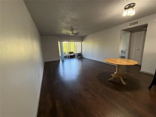 $1,550 | 621 99th Avenue North, Unit 102, St. Petersburg, FL 33702