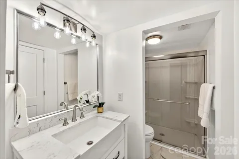 $300,000 | 2229 Rexford Road, Unit C, Charlotte, NC 28211