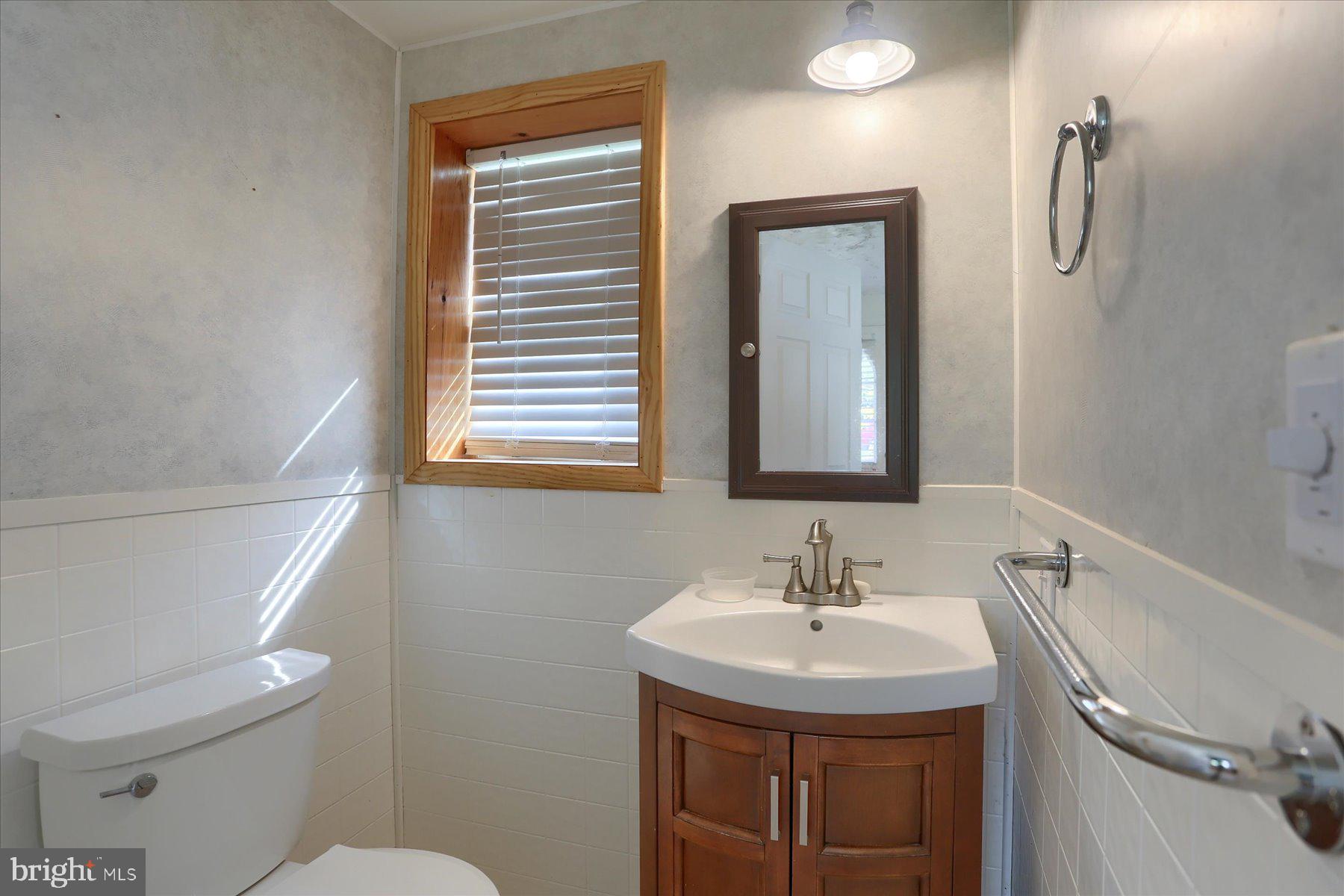 7345 Horse Valley Road East Waterford, PA 17021 - Photo 18 of 56