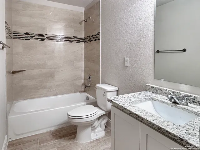 $1,400 | 13018 Reid Meadows, Live Oak, TX 78233