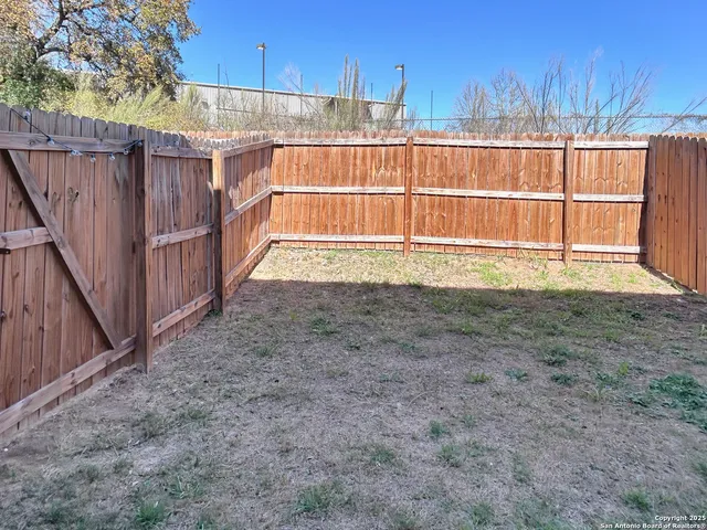 $1,400 | 13018 Reid Meadows, Live Oak, TX 78233