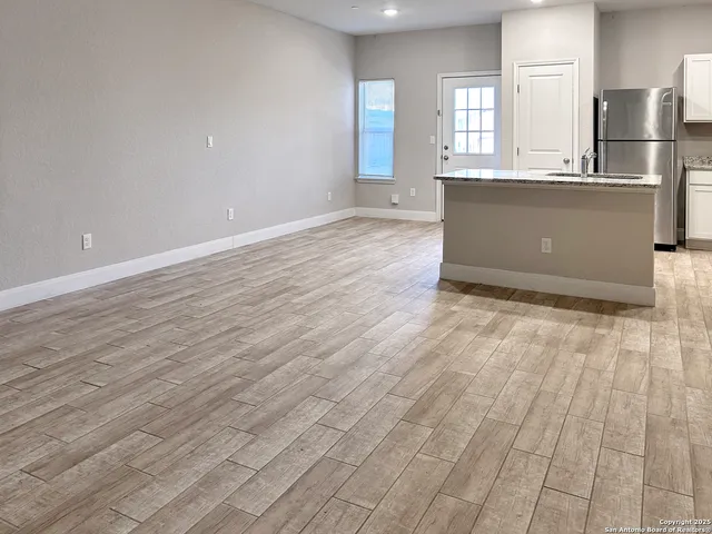 $1,400 | 13018 Reid Meadows, Live Oak, TX 78233