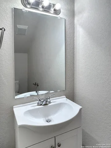 $1,400 | 13018 Reid Meadows, Live Oak, TX 78233