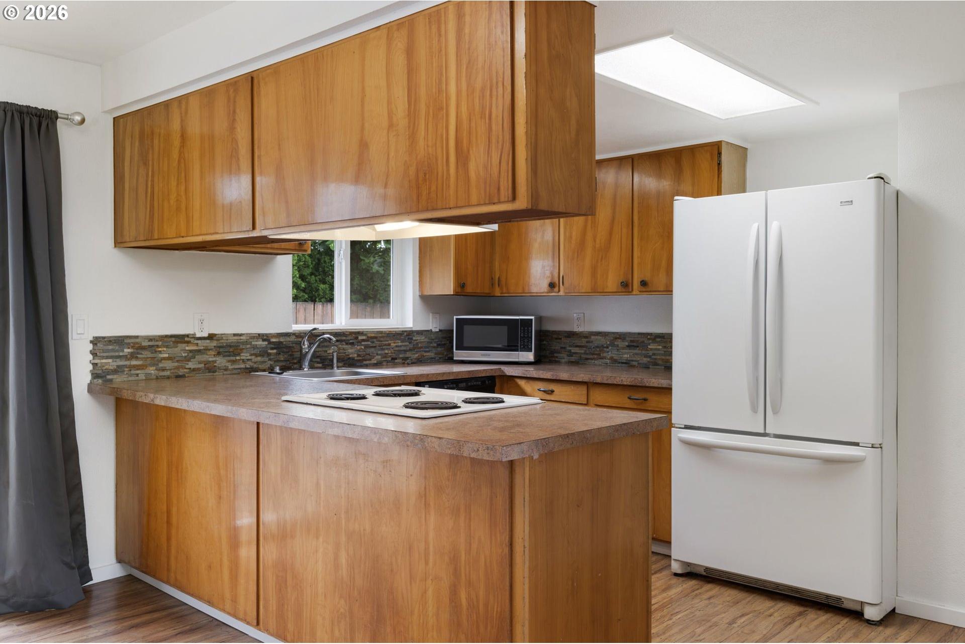 1602 Deborah Road, Unit C Newberg, OR 97132 - Photo 7 of 28 Gallery Image 7