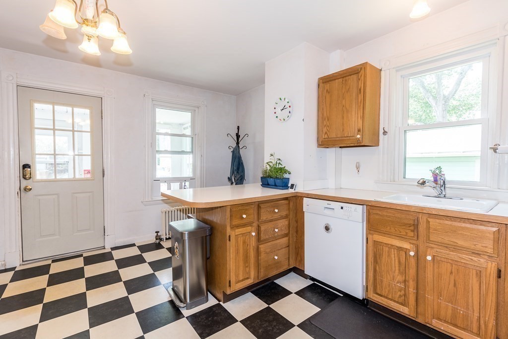 26 Reed Street Dedham, MA 02026 - Photo 15 of 36 Gallery Image 15