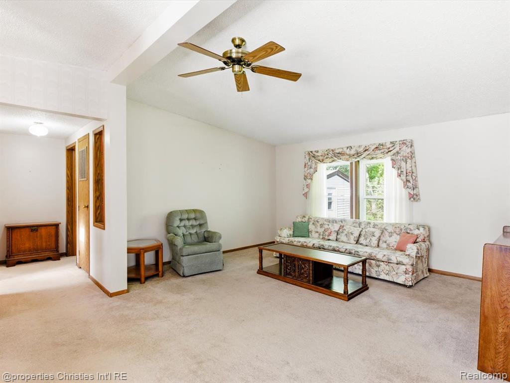 3333 Ravenswood Road, Unit 81 Marysville, MI 48040 - Photo 6 of 30